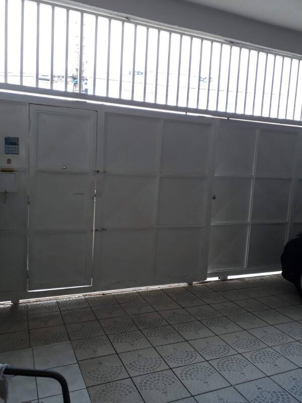 Sobrado, 3 quartos, 218 m² - Foto 2