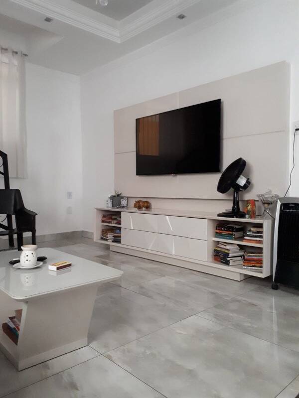 Casa, 4 quartos, 300 m² - Foto 2