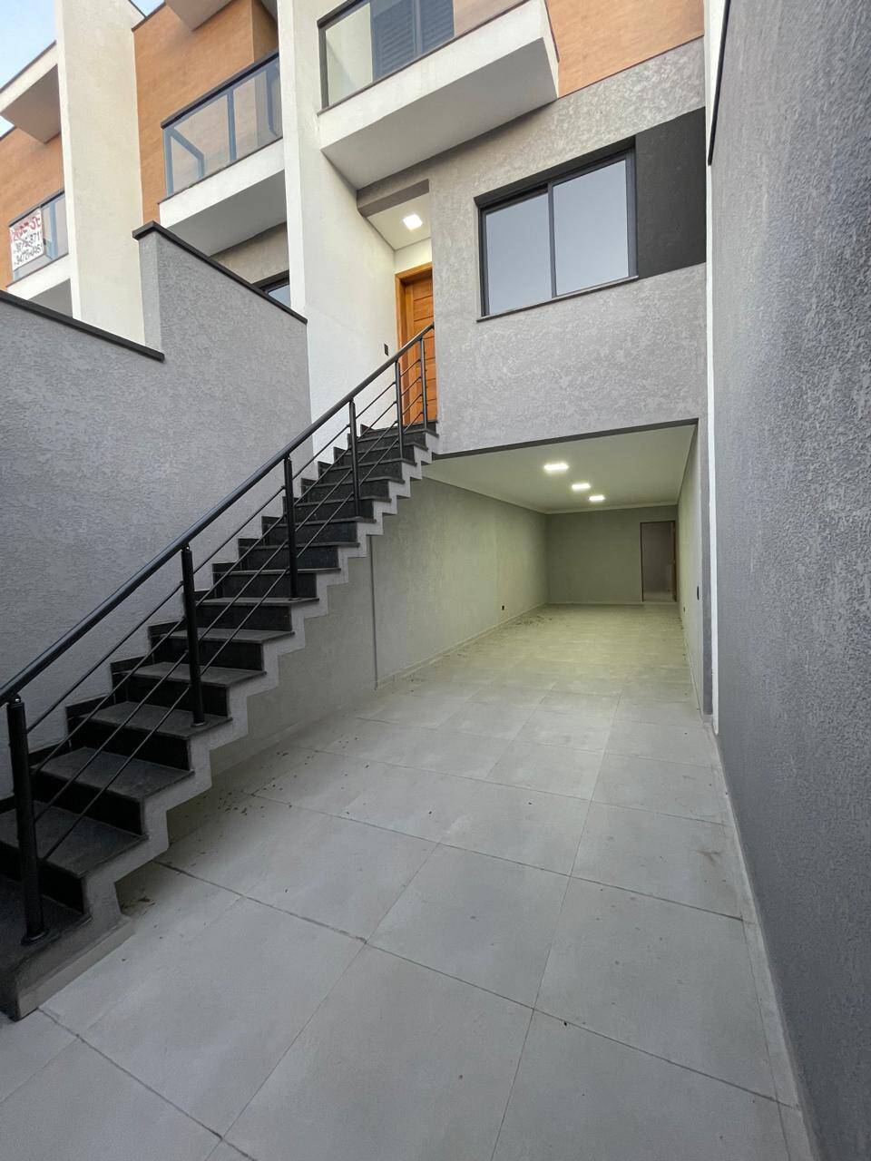 Sobrado á venda bairro Jardim Brasília