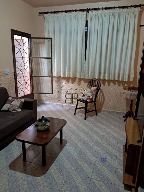 Sobrado com dois dormitórios sendo um suíte Jardim redenção