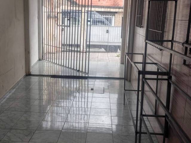 Venda em Jardim Robru - São Paulo