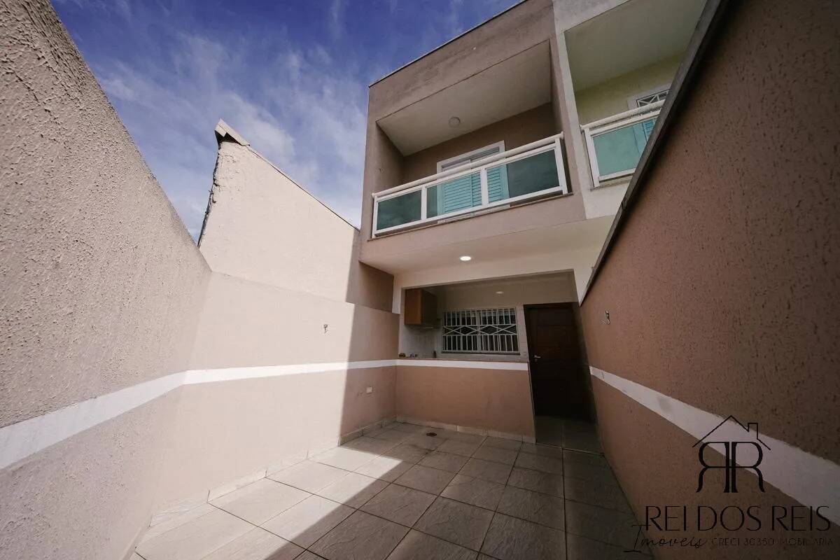 Casa à venda com 199m², 3 quartos e 2 vagas
