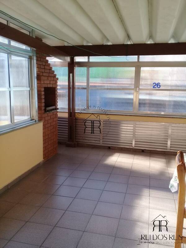 Sobrado com dois dormitórios sendo um suíte Jardim redenção